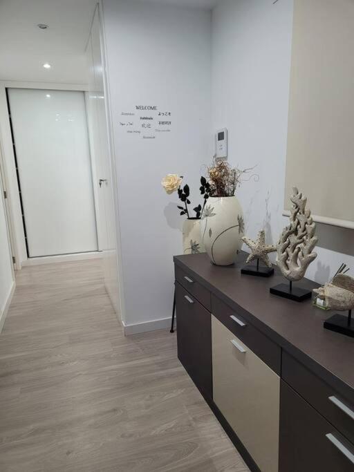 Apartamento Precioso Reformado Con Terraza, 4 Habs *