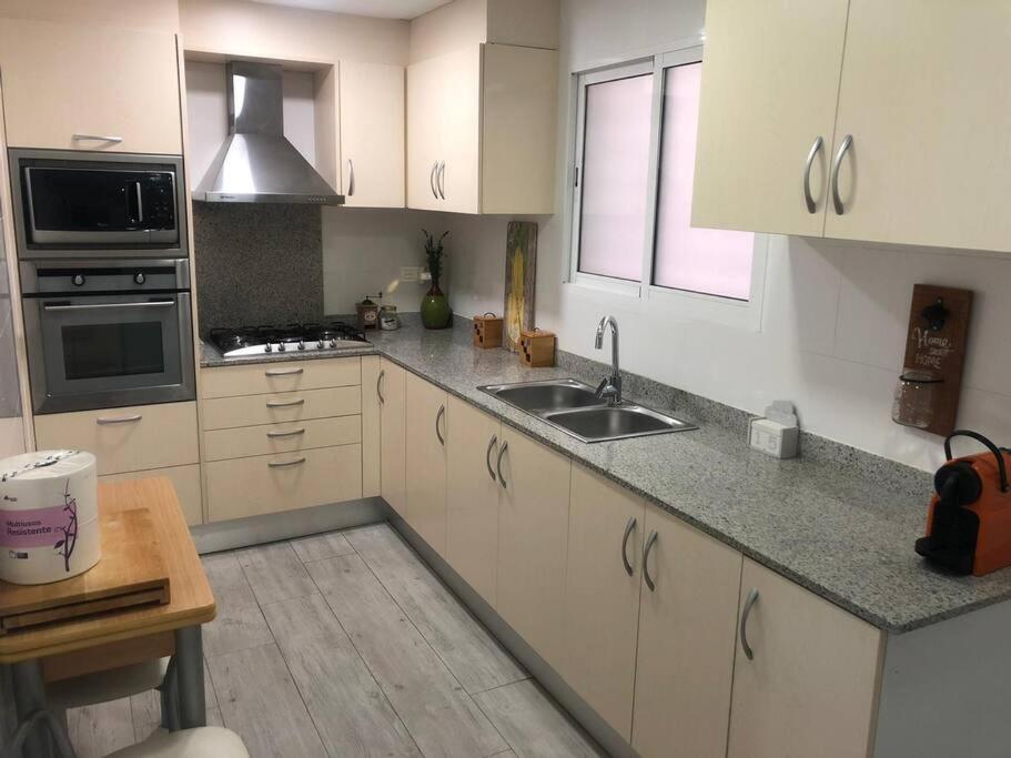 Precioso Reformado Con Terraza, 4 Habs Apartamento
